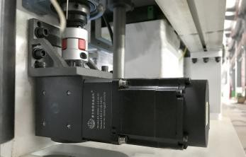 ALTESA SUPERSET NC 5650RF SERVO  Подача ленты на SERVO Высокоточная подача кромкооблицовочного материала экономит кромкооблицовочный материал и повышает эффективность производства