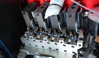 ALTESA SUPERSET NC 5650RF SERVO  Прижим пятью независимыми роликами Прижим пятью независимыми роликами
