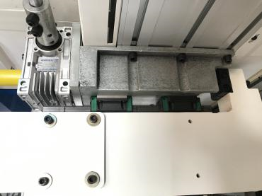 ALTESA SUPERSET NC 5650RF SERVO  Линейная направляющая подъема прижимной балки на SERVO Она используется для поддержки и направления движущихся частей для выполнения возвратно-поступательного линейного движения в заданном направлении, что подходит...