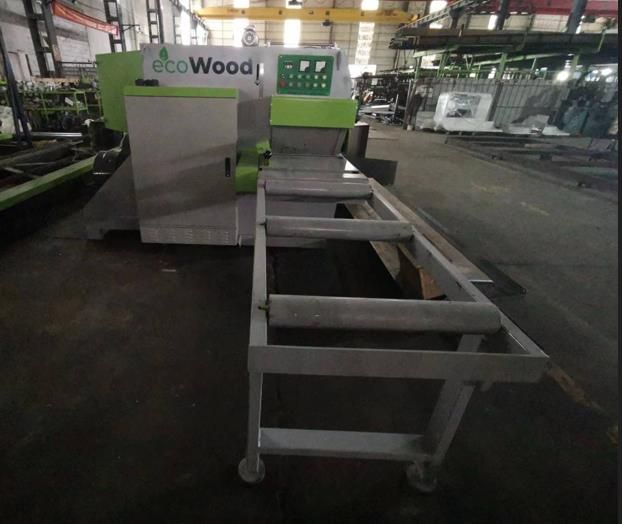 EcoWood MS-220  Рольганги в комплекте  Для удобства подачи лафетов в многопильный станок предусмотрены рольганги на входе и на выходе из станка 