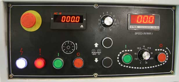QUADRO MRS-170 Heavy  Пульт управления  Эргономичный пульт управления обеспечивает удобство работы и обслуживания станка 